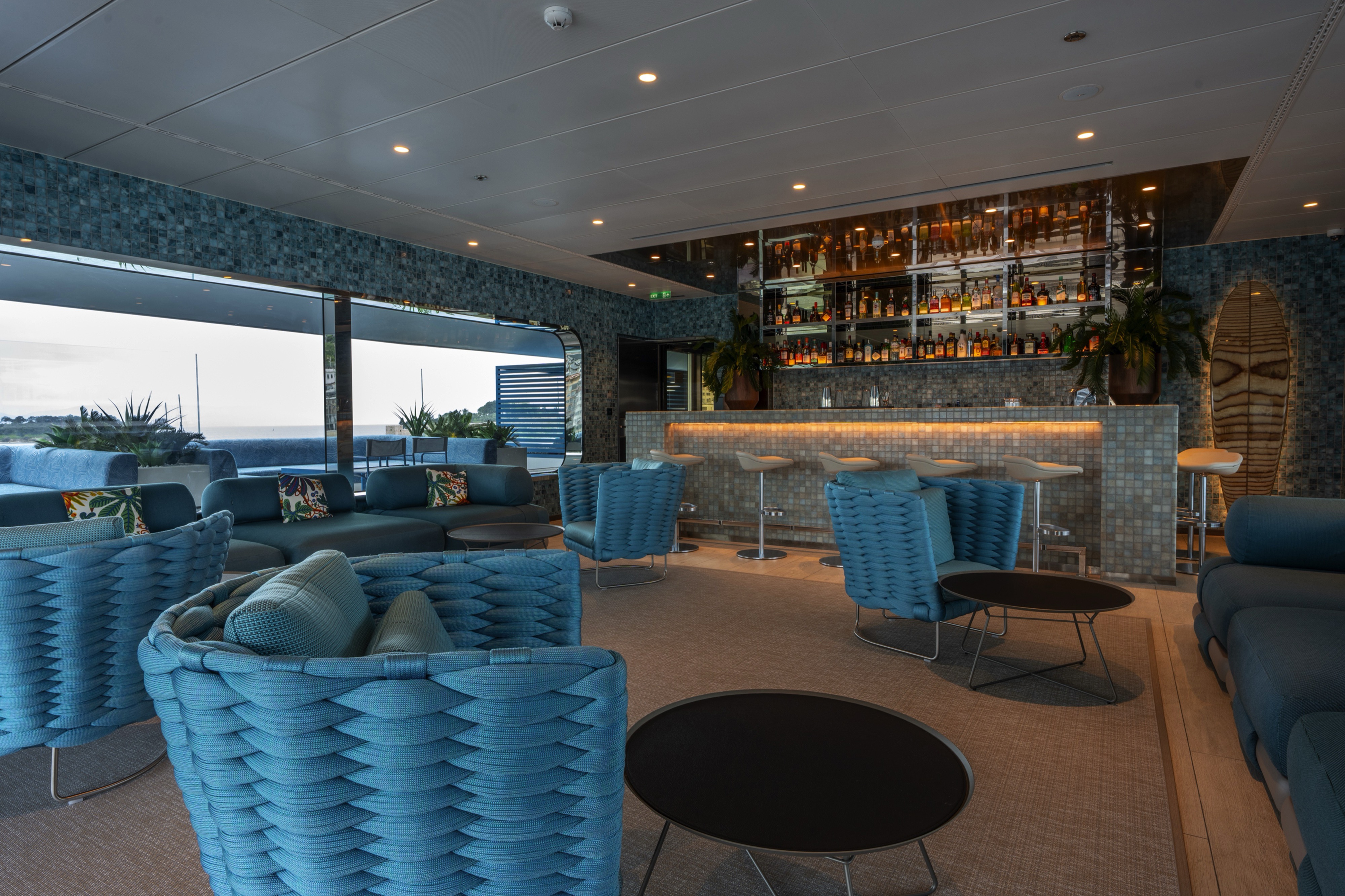 Emerald Kaia - Sky Bar